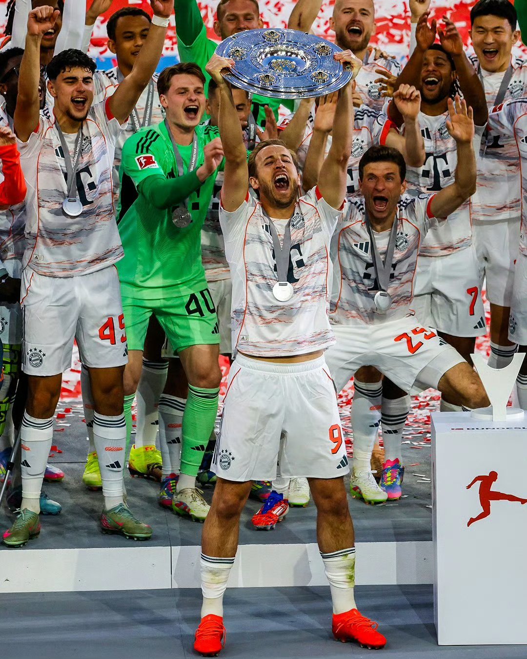 NG体育-关于凯恩重返赛场，夺冠首场状态出色，法国队观众沸腾！气势如虹延续的信息