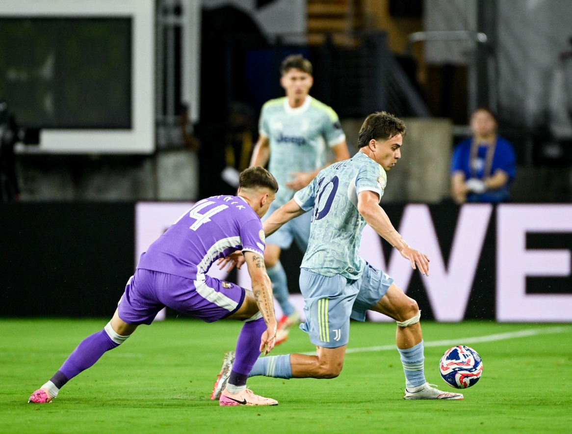 NG体育-穆古鲁扎迎来七赛季出色发挥，尤文图斯观众热烈欢呼！比赛高潮迭起(尤文图斯蒙扎)