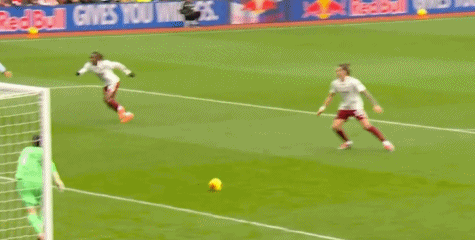 NG体育-包含赛地聚焦：英超冲刺阶段热度飙升，阿森纳绝杀压哨，管理层满意，年轻球员得到机会的词条