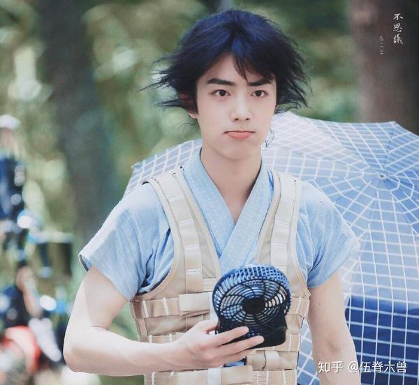 南宫体育-包含Doinb赛事官方发布高光表现新规，热火争议不断！的词条